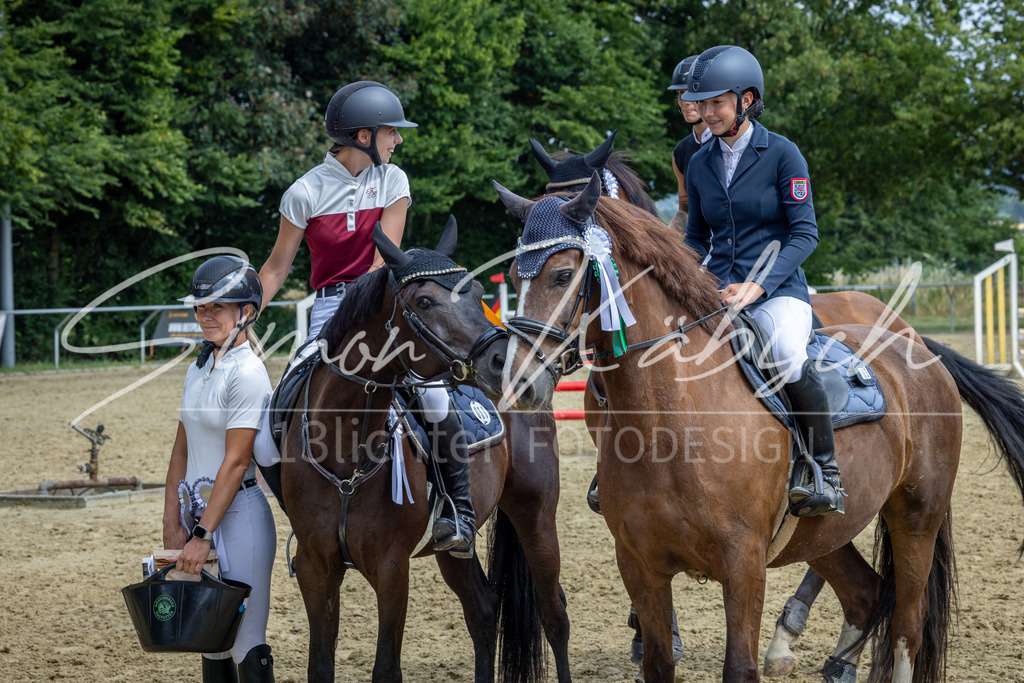 20260704-_3LI1168 | Tierfotografie Pferde, Hunde, Katzen, Haustiere.
Turnierfotografie Reitturniere, Reiten, Springreiten, Dressur in Hanau, dem Main-Kinzig-Kreis und dem Rhein-Main- Gebiet um Frankfurt