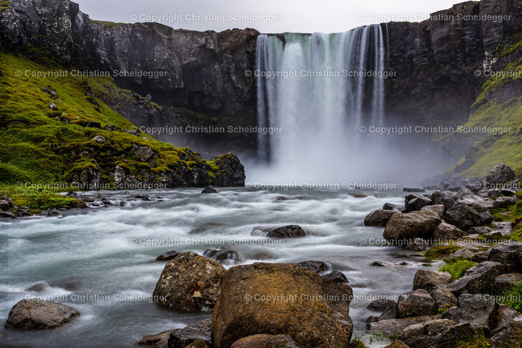 Gufufoss | Schöne Fotoprints und andere Fotobilderprodukte, frei konfigurierbar - Realisiert mit Pictrs.com