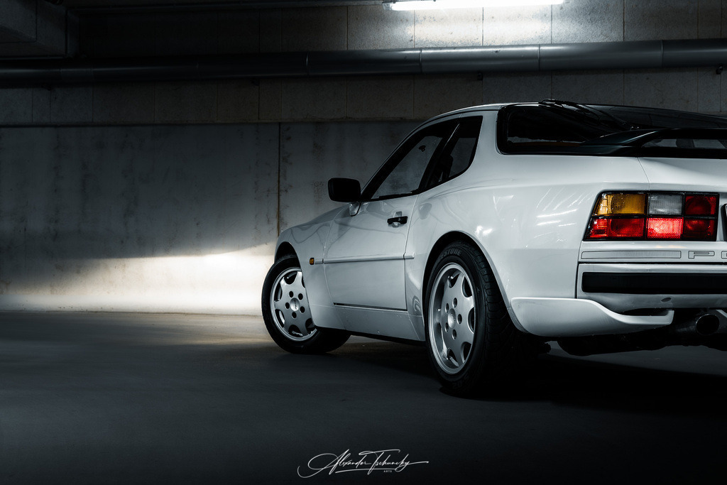 R6AT7111 _Alexander Tschuncky | Entdecken Sie die faszinierende Welt von Alexander Tschuncky Arts: Kreative Fotografie, atemberaubende Automobilkunst und hochwertiger Bilderdruck. Lassen Sie sich inspirieren! - Realisiert mit Pictrs.com