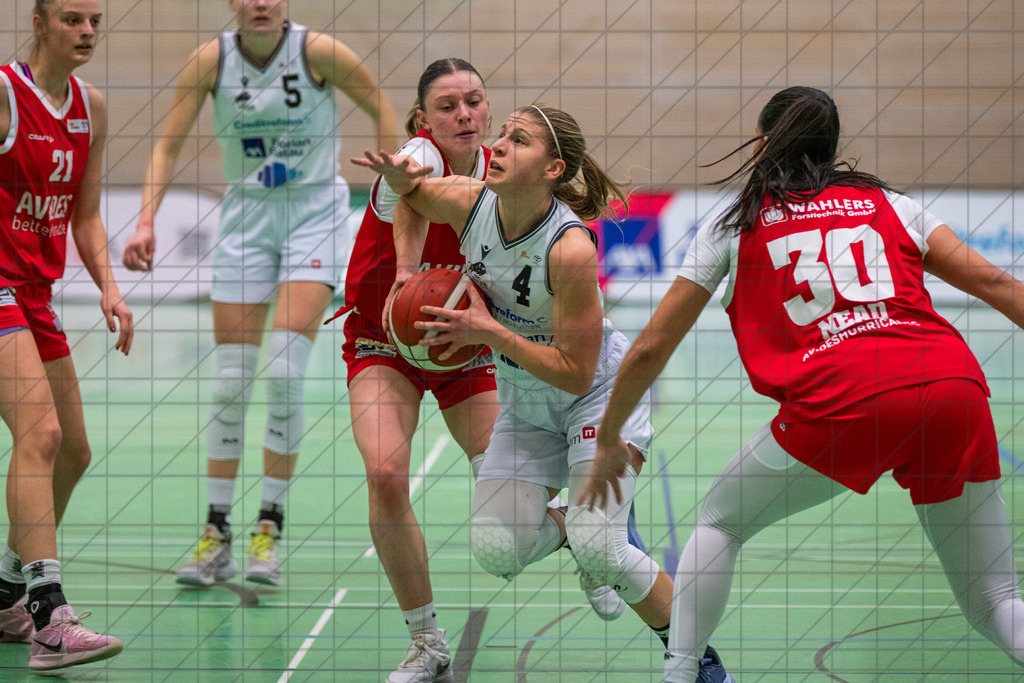 2. DBBL Nord 25/26 | Spieltag 13 | BBC Osnabrück vs. BG 89 Avides Hurricans | 21.12.25: 2. DBBL Nord 25/26 | Spieltag 13 | BBC Osnabrück vs. BG 89 Avides Hurricans / Osnabrück / Deutschland  //   CREDIT:www.bullenfotos.de, Martin König, Hörner Weg 40, D-49078 Osnabrück, +4917663732967 // Nutzung und Weitergabe nur zu den vereinbarten Zwecken. Presseanfragen an Ersteller. Alle Rechte beim Ersteller. Honorierung nach MFM. - Realisiert mit Pictrs.com