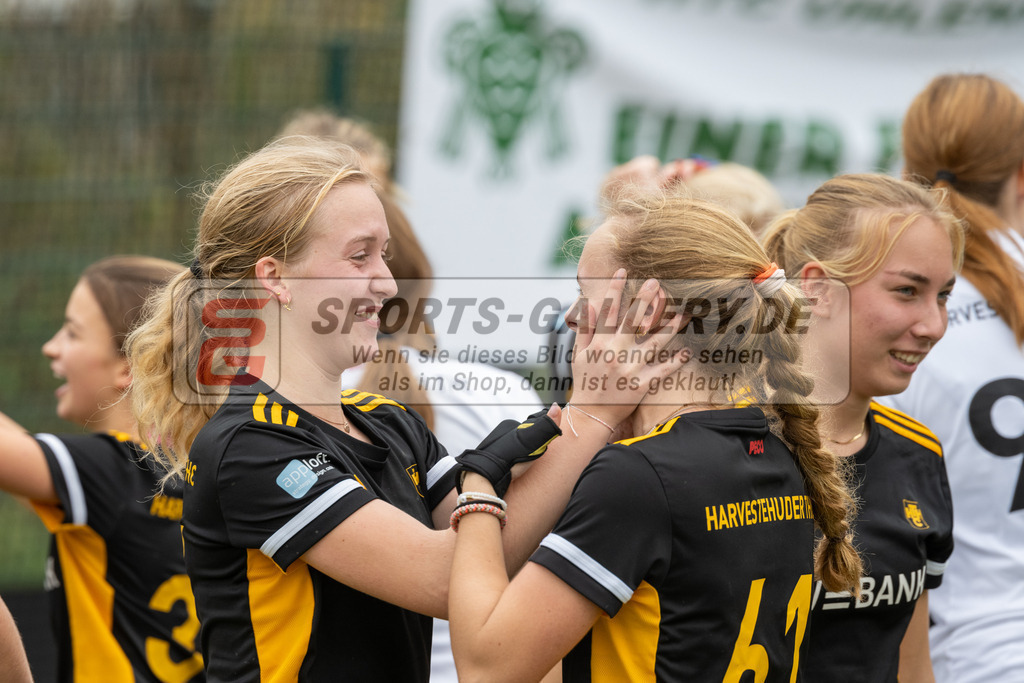 SFE_20231022_0221 | Deutsche Meisterschaft Weibliche U16 Finale Berliner HC - Harvestehuder THC am 22.10.2023 in Köln (Düsseldorfer Hockeyclub 1905 e.V.), Photo: Stephan Fehrmann 2023 (Sports-Gallery)