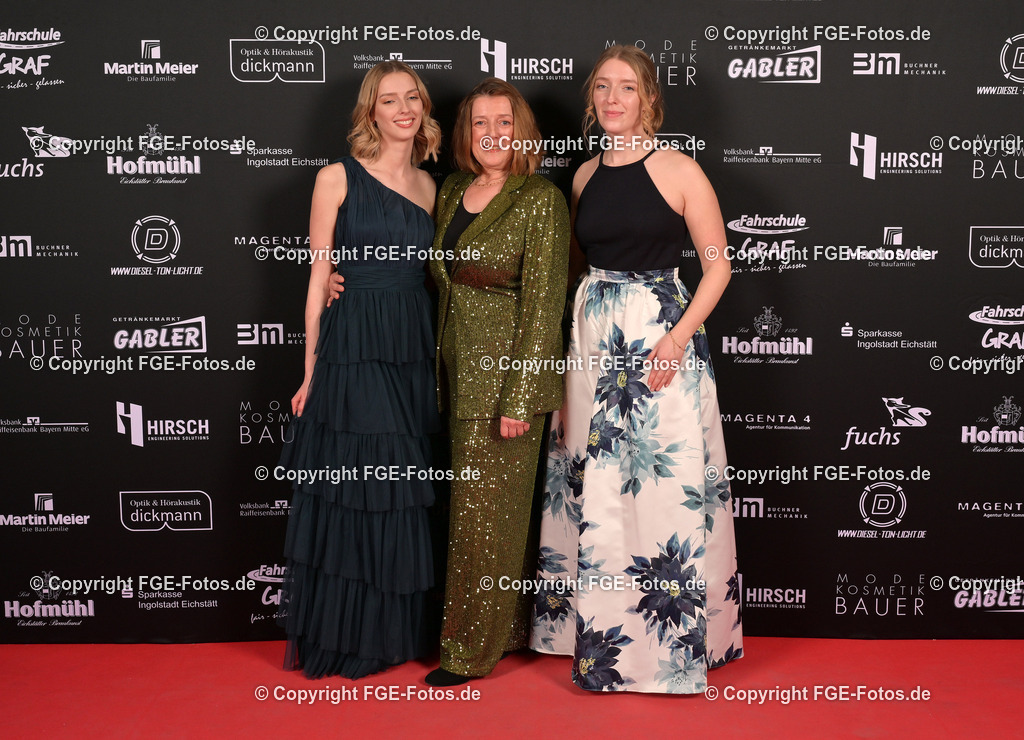 20240128-fge-fotos-0469 | Hofball der FGE am 28.01.2024 im Alten Stadttheater in Eichstätt. - Realisiert mit Pictrs.com