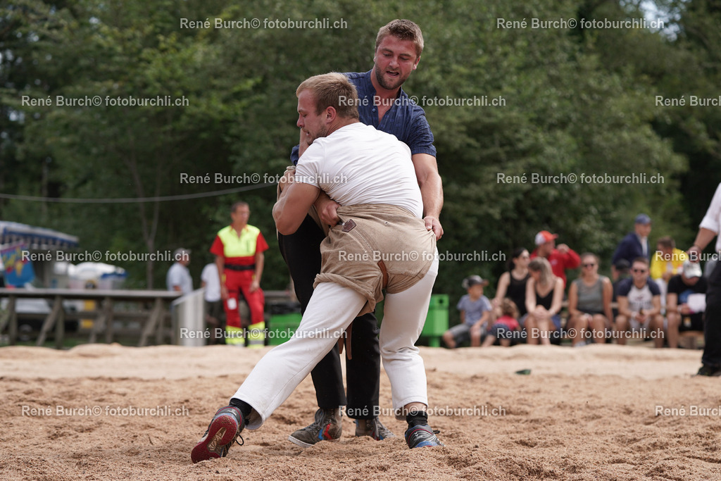 DSC09636-2 | René Burch leidenschaftlicher Fotograf aus Kerns in Obwalden.  Hier finden sie Sport, Landschaft und Natur Fotografie.
 - Realisiert mit Pictrs.com