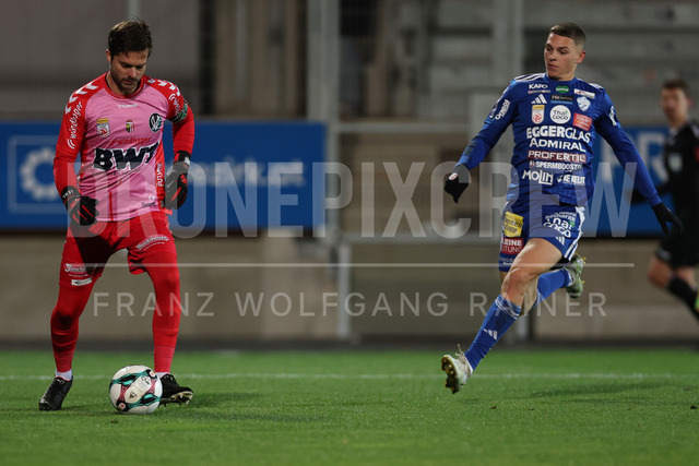 TSV Egger Glas Hartberg vs SV Oberbank Ried – Austrian Bundesliga Match | The image shows Andreas Leitner (Ried) becomes attack from Elias Havel (Hartberg), at the Bundesliga match TSV Hartberg vs SV Ried at Profertil Arena Hartberg. 22.11.2025