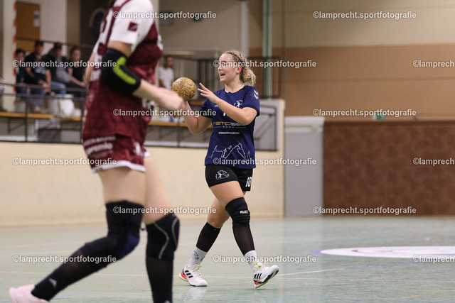 Handball I Juniorinnen I Saison 2026-2027 I Oberliga Schleswig-Holstein I 3. Spieltag I HSG Kalkberg 06 - TSV Bargteheide 221 | Lennya Putzig (10, HSG Kalkberg 06) - Realisiert mit Pictrs.com