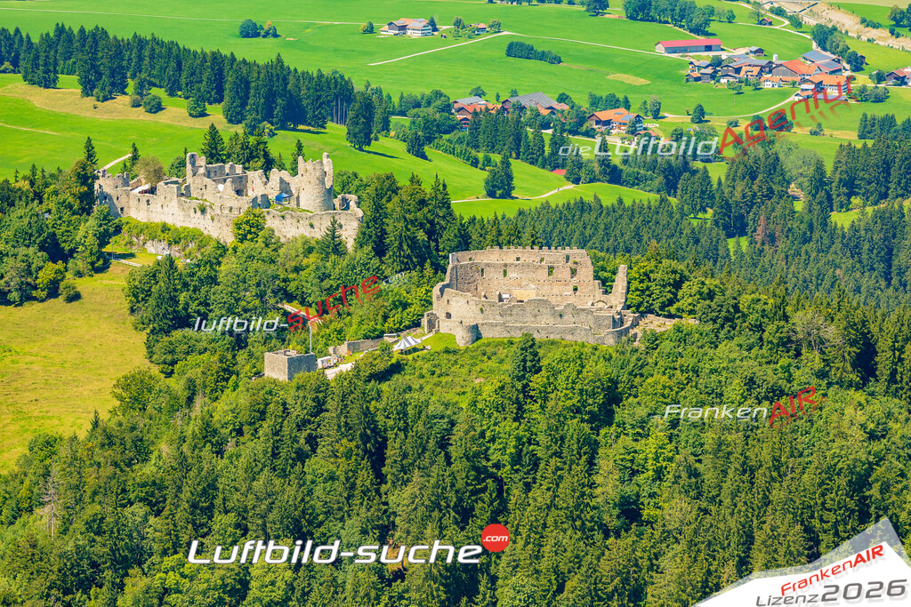 Luftaufnahme von Zell Burg Eisenberg Bild- Das Luftbild wurde 2025 vom UL-Flugzeug heraus erstellt ( keine Drohne ) - Hochauflösende Luftaufnahme -Nicht vergleichbar mit Google Maps oder Satelittenbilder- Die Geschenkidee !Mit Lizenz und Bildrechte bestellbar