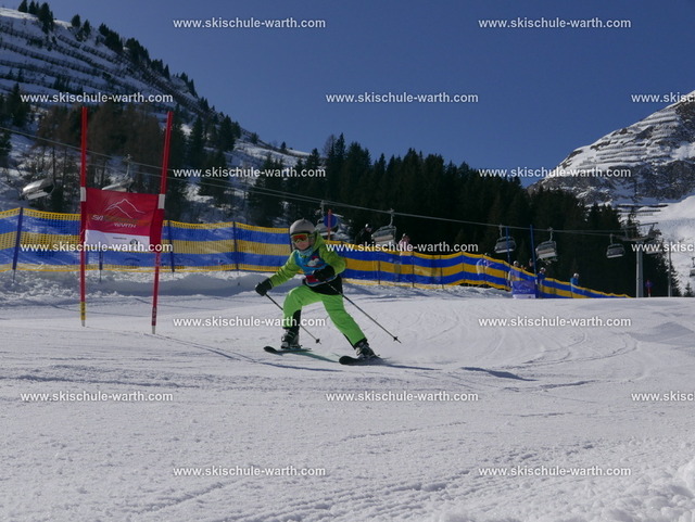 P1100783 | Photos von der Skischule Warth - Realisiert mit Pictrs.com