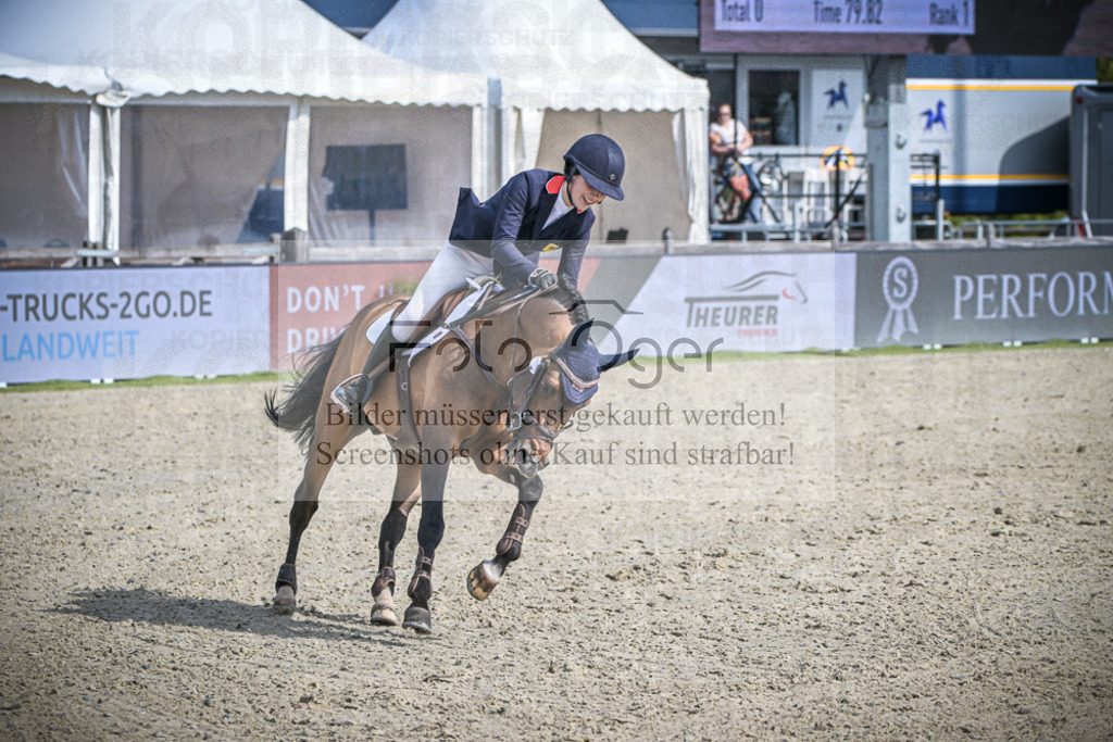 DOS_0556 | Entdecke hochwertige Reitturnierfotos von Foto Oger. Professionell, emotional und authentisch – jetzt Lieblingsmomente im Shop bestellen.Deutschlandweite Turnierfotografie. - Realisiert mit Pictrs.com