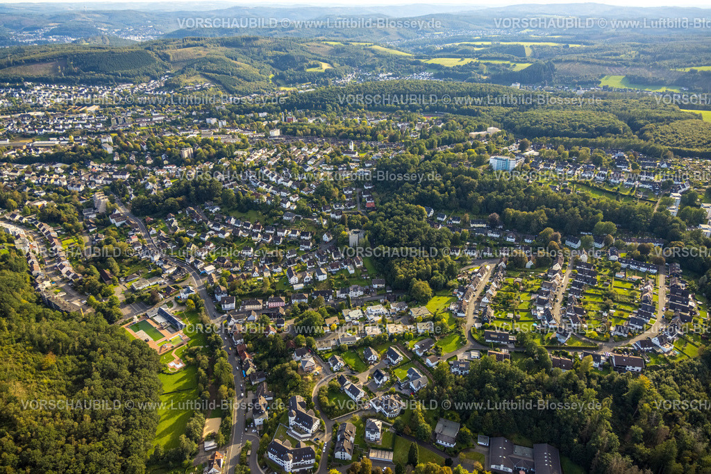 Siegen230911984 | Luftbild, Ortsansicht Ortsteil Geisweid-Ruhrst umgeben von Wald und Hügellandschaft, Geisweid-Ruhrst, Siegen, Siegerland, Nordrhein-Westfalen, Deutschland