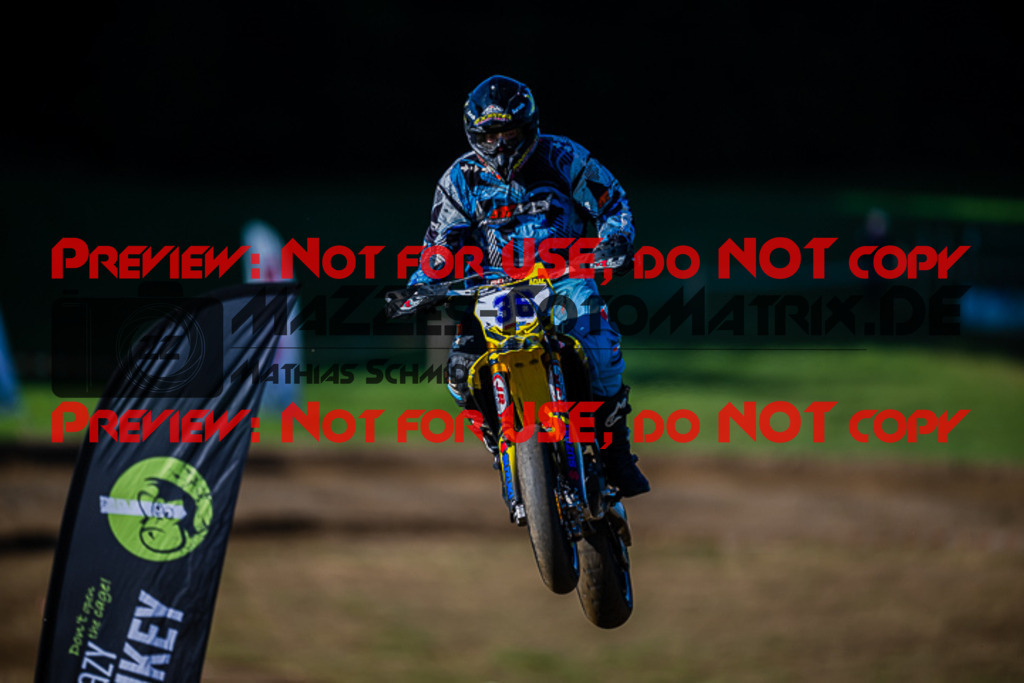 MaZZes_FotoMatrix_220903_9385 | S3