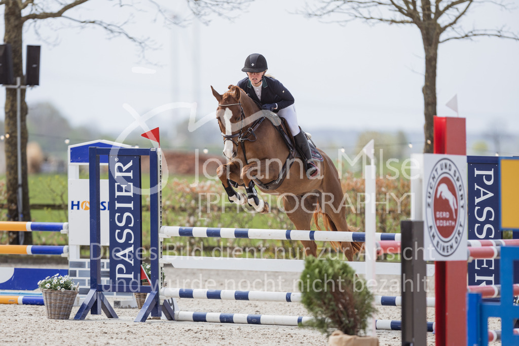 230425_Lemwerder_SprPf-A2St-238 | Deine schönsten Turniermomente als professionelle Fotos! Entdecke hochwertige Pferdesport-Fotografie im Online-Shop. Jetzt Fotos finden & bestellen!