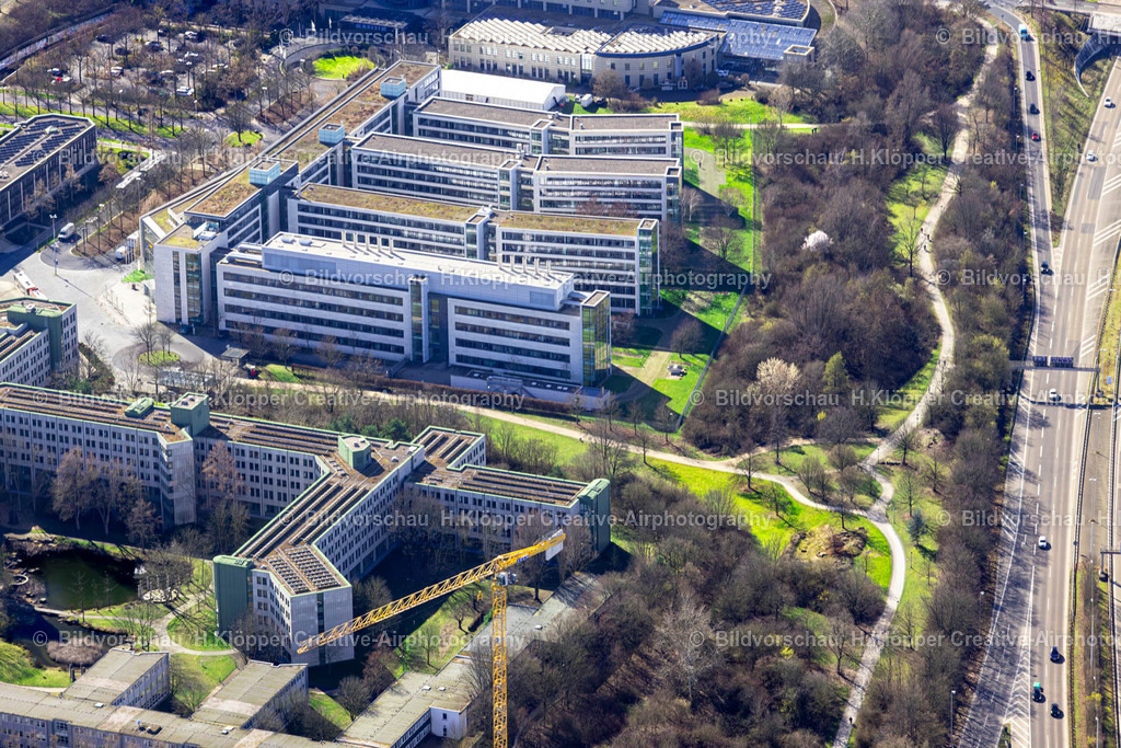 Luftbilder Bonn-0152 | Verwaltungsgebäude der staatlichen Behörde  Bundesinstitut für Arzneimittel und Medizinprodukte an der Kurt-Georg-Kiesinger-Allee im Ortsteil Bad Godesberg in Bonn im Bundesland Nordrhein-Westfalen, Deutschland. - Realisiert mit Pictrs.com