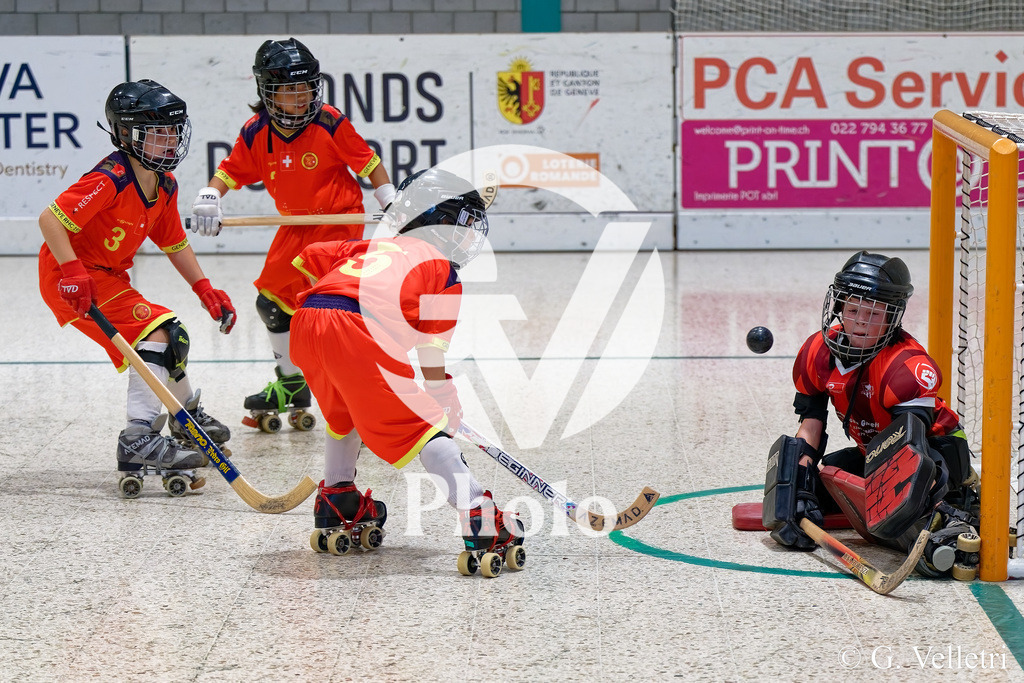Super League  - Servette FC  v FC Zurich  | during the Super League  game between Servette FC  and FC Zurich  at Stade de Geneve  in Lancy , Switzerland 