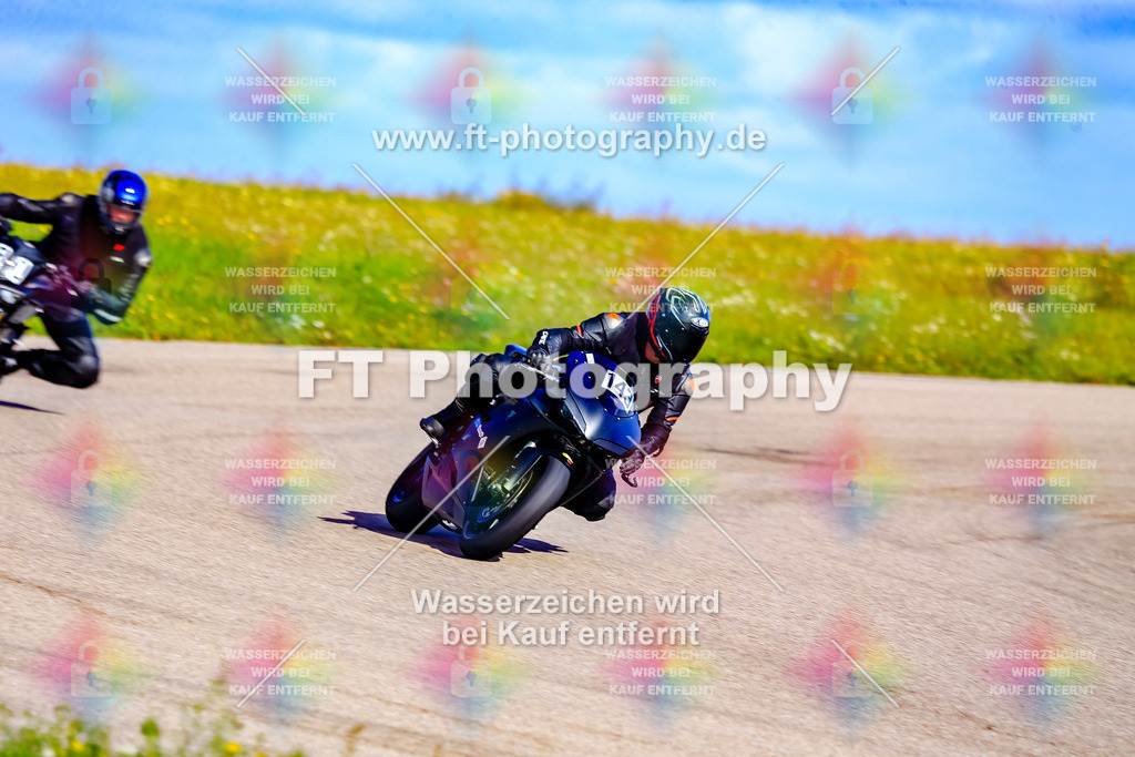 _OUR5032 | Hier findet Ihr Bilder von Touristenfahrten auf der Nürburgring Nordschleife oder von anderen Veranstaltungen die ich besucht habe. Viel Spass beim Durch Schauen 