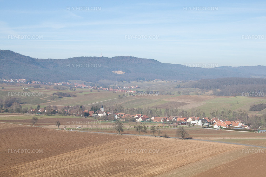Aerial view: View of the town in Bremmelbach in the state Bas-Rhin, France.Photo: IMG_37385.jpg taken on 02/07/2011 by Werner Riehm/FLY-FOTO.comResolution of the original: 4752 x 3168 px