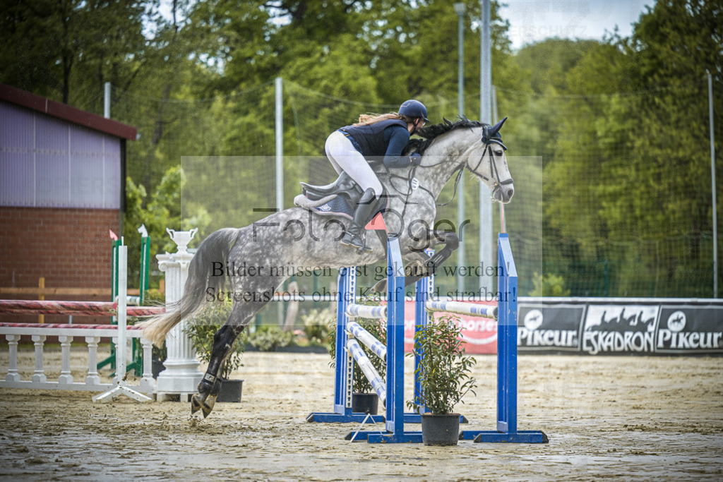 DOS_5834 | Entdecke hochwertige Reitturnierfotos von Foto Oger. Professionell, emotional und authentisch – jetzt Lieblingsmomente im Shop bestellen.Deutschlandweite Turnierfotografie. - Realisiert mit Pictrs.com