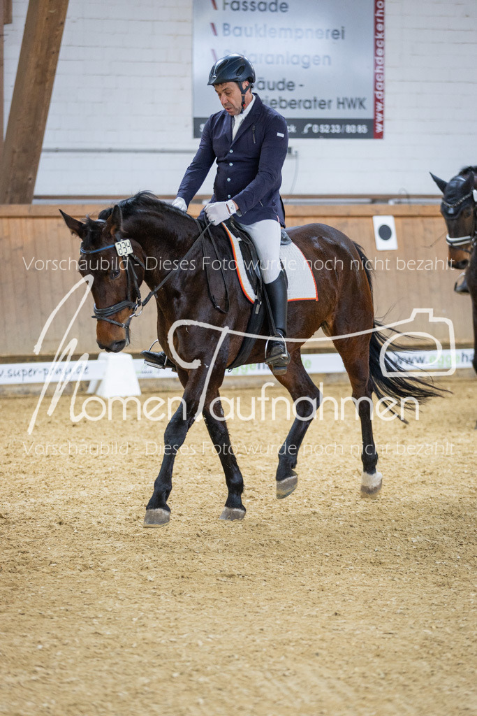Sth-LPO25-A-Dr-115 | MomenTaufnahmen Pferdesportfotos