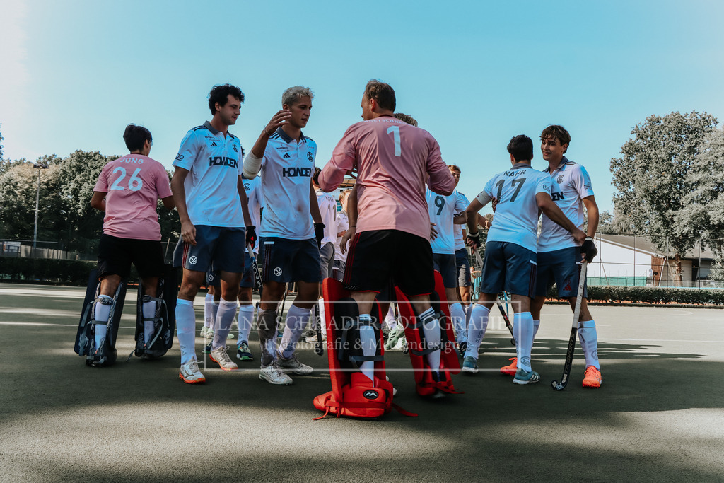 Herren_Bundesliga_05_UHC-MSC_28.09.25_Hamburg (77 von 313) | lanaschraderfotografie - Realisiert mit Pictrs.com