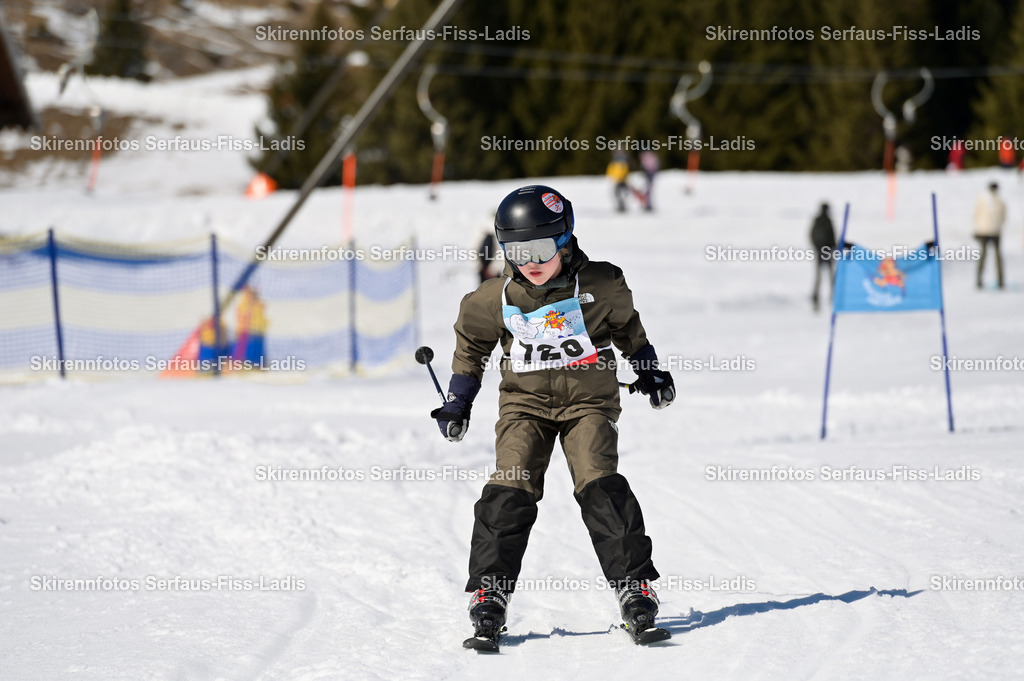 SRF_27.02.2026_881 | Skirennfotos,Serfaus,Fiss,Ladis,Kinderskirennen,Winter,Tirol,Oberland,skirace,SFL,feelfree,weil wir's genießen,ski,Ski,skifahren,Sonnenplateau, - Realisiert mit Pictrs.com