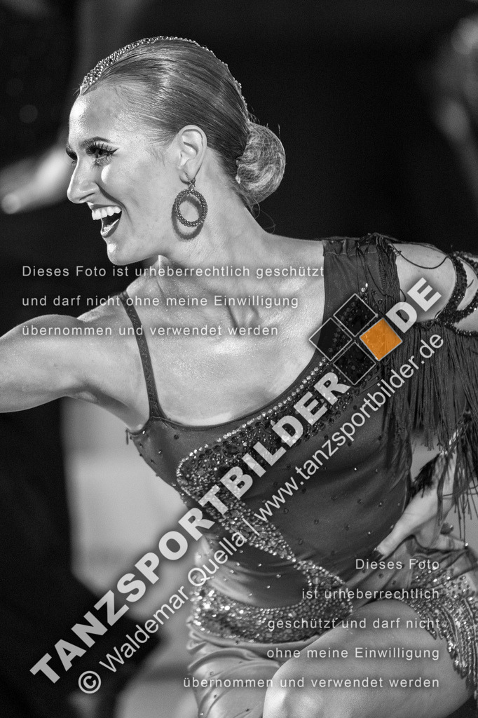 20250503-11518 | Hier finden Sie Tanz Bilder vom Latein und Standard Formationen tanzen. Sportbilder vom Tanzsport. Schöne Fotos und von Weltmeisterschaft, Europameisterschaft, Bundesliga, Regionalliga, Oberliga und Landesliga sowie von GOC Stuttgart, DanceComp, WM Bremen