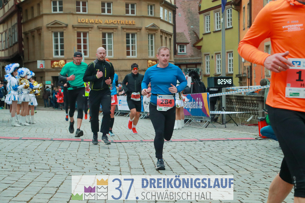 VR Bank Hauptlauf 10000m | 3 Koenigslauf 2023 - Realisiert mit Pictrs.com