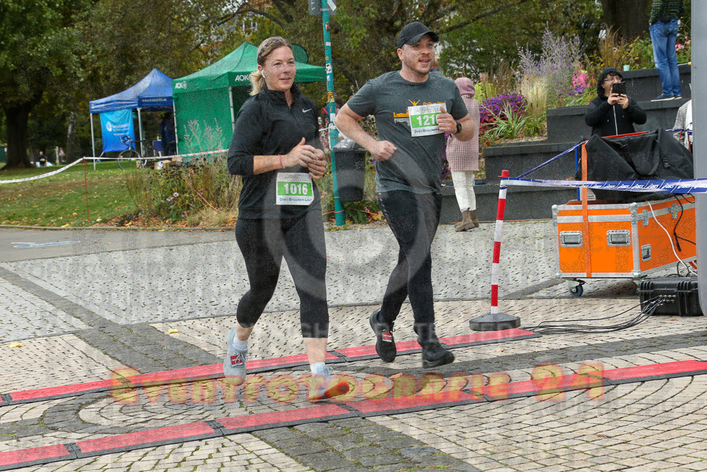 231015_1122_EX1_3939 | Sportfotografie im Rhein-Sieg Kreis, Köln, Bonn, NRW, Rheinland Pfalz, Hessen, etc. Unser Tätigkeitsfeld umfasst den Laufsport vom Volkslauf über den Marathon, Duathlon, Triathon bis zum Ultralauf wie Kölnpfad Ultra oder Schindertrail.