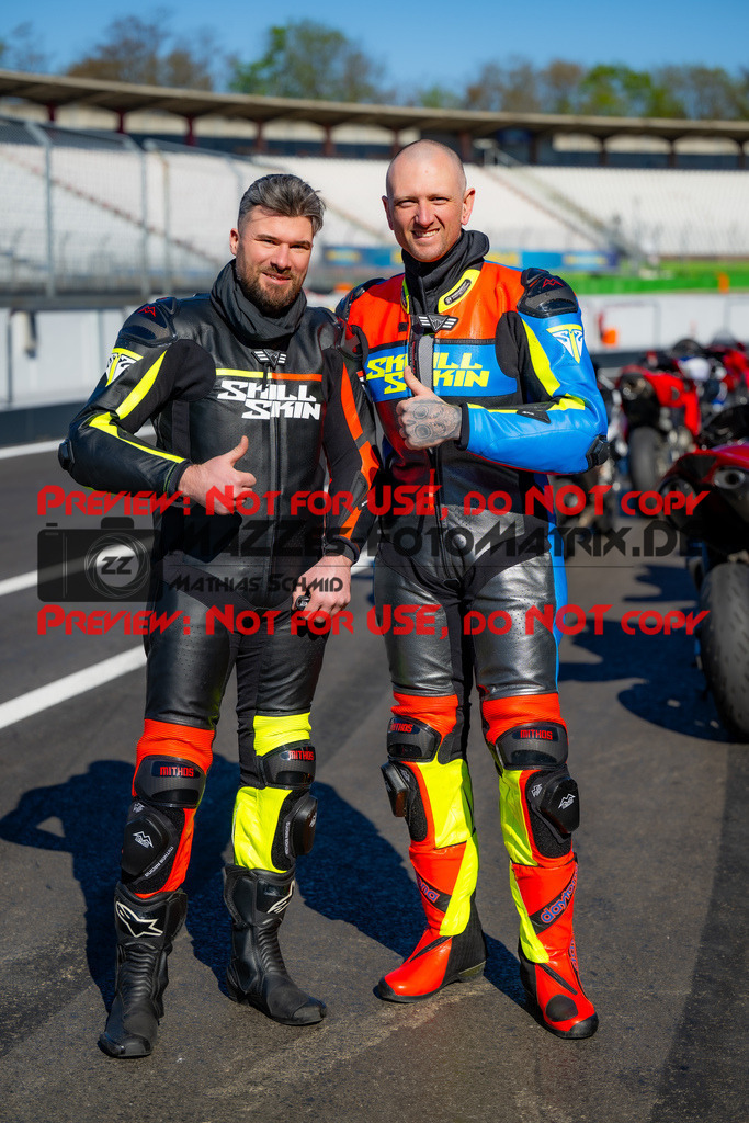 MaZZes_Fotomatrix_20250407_6021986_0238 | SENIOR