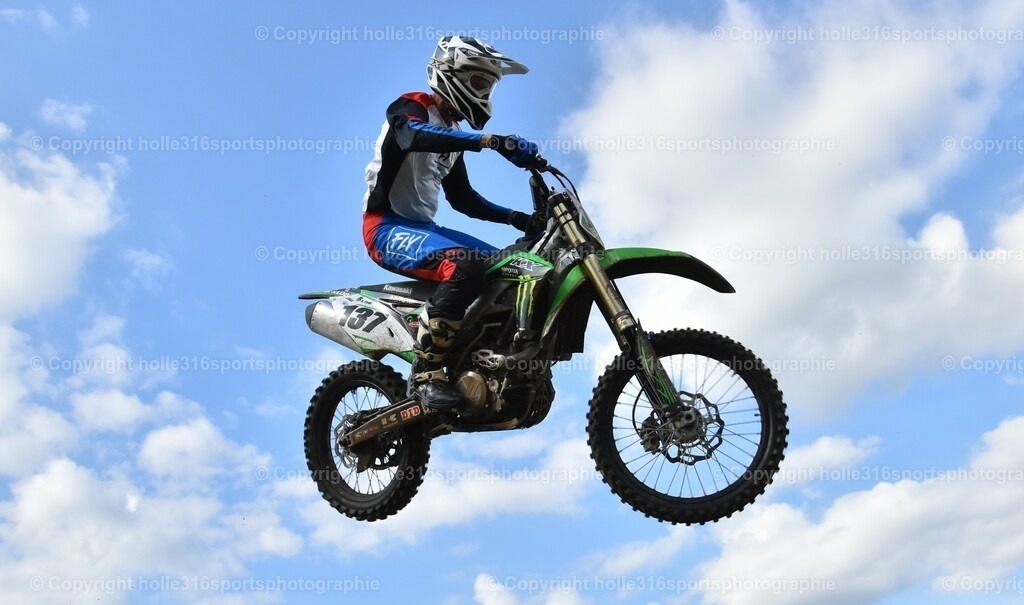 DSC_0400 (2) | Sportfotografie , Motorsport, Motoross, Reitsport, Mointainbike, Enduro,
Landschaft , Outdoor, Eventfotografie, Landschaft, Bilder online bestellen - Realisiert mit Pictrs.com