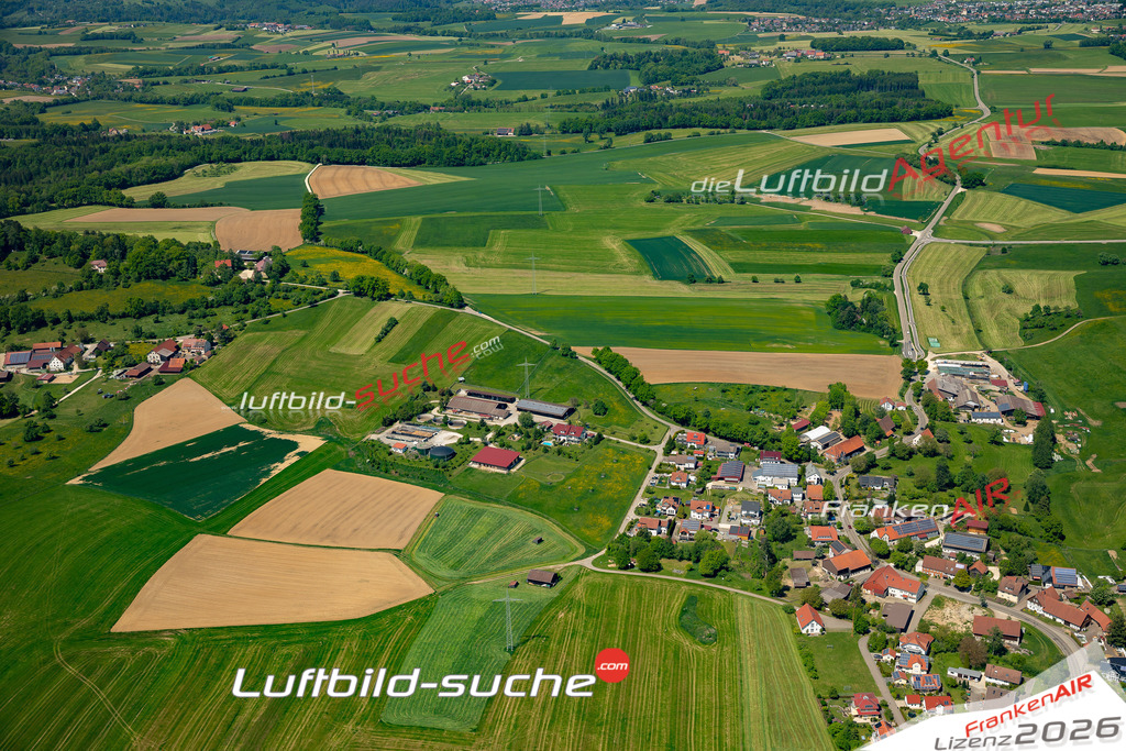Klassische Luftaufnahme ohne Drohne zeigt:Unterkolbenhof bei Essingen - Die Luftbildaufnahme wurde 2025 vom UL-Flugzeug heraus erstellt ( keine Drohne ) - Hochauflösende Luftaufnahme -Nicht vergleichbar mit Google Maps oder Satelittenbilder- Die Geschenkidee !Mit Lizenz und Bildrechte bestellbar