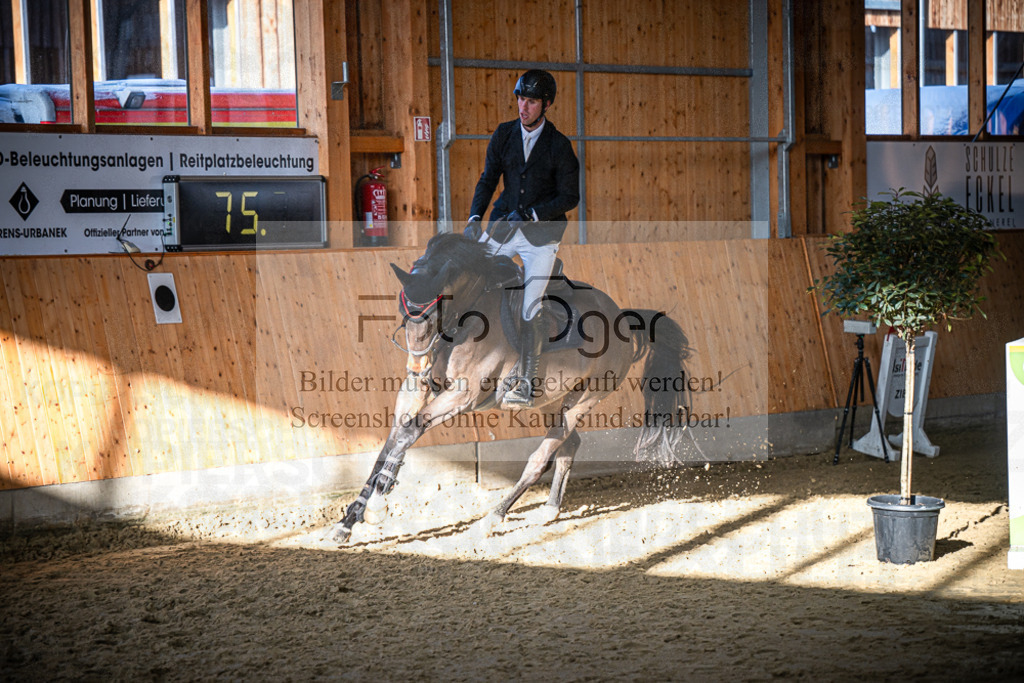 DOS_1554 | Entdecke hochwertige Reitturnierfotos von Foto Oger. Professionell, emotional und authentisch – jetzt Lieblingsmomente im Shop bestellen.Deutschlandweite Turnierfotografie. - Realisiert mit Pictrs.com