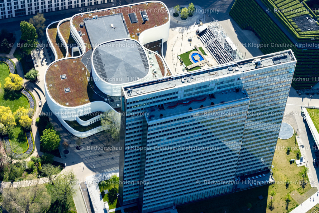 Luftbild  Düsseldorf Kö-Bogen Dreischeibenhaus Schauspielhaus II IMG_6288 | Luftbildfotografie Hermann Klöpper/ Creative-Airphotography - Realisiert mit Pictrs.com