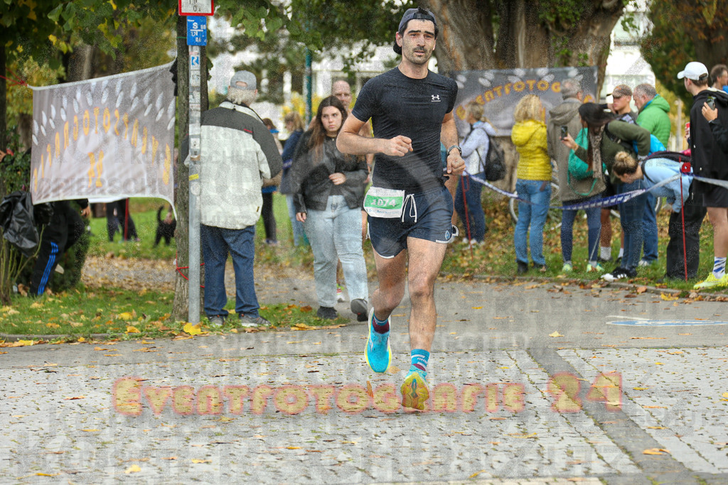 241020_1059_EX1_0579 | Sportfotografie im Rhein-Sieg Kreis, Köln, Bonn, NRW, Rheinland Pfalz, Hessen, etc. Unser Tätigkeitsfeld umfasst den Laufsport vom Volkslauf über den Marathon, Duathlon, Triathon bis zum Ultralauf wie Kölnpfad Ultra oder Schindertrail.