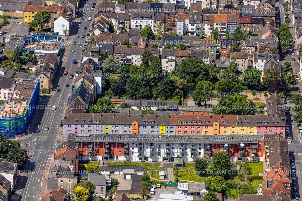 Hamm240706511 | Luftbild, Reihenhaius-Mietshäuser mit farbiger Fassade, Goethestraße B63 Ecke Alleestraße, Mitte, Hamm, Ruhrgebiet, Nordrhein-Westfalen, Deutschland