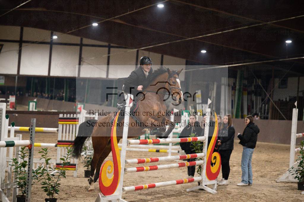 Hallenreittunier Voxtrup 2023 | Entdecke hochwertige Reitturnierfotos von Foto Oger. Professionell, emotional und authentisch – jetzt Lieblingsmomente im Shop bestellen.Deutschlandweite Turnierfotografie. - Realisiert mit Pictrs.com