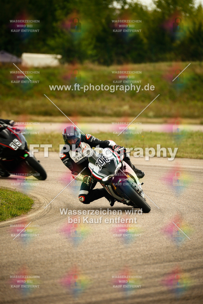 _MOT8096 | Hier findet Ihr Bilder von Touristenfahrten auf der Nürburgring Nordschleife oder von anderen Veranstaltungen die ich besucht habe. Viel Spass beim Durch Schauen 