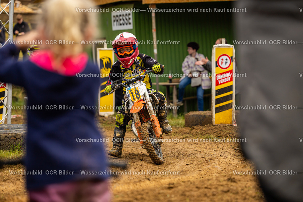 Schefflenz Sonntag R6-8160 | OCR Bilder Fotograf Eisenach Michael Schröder