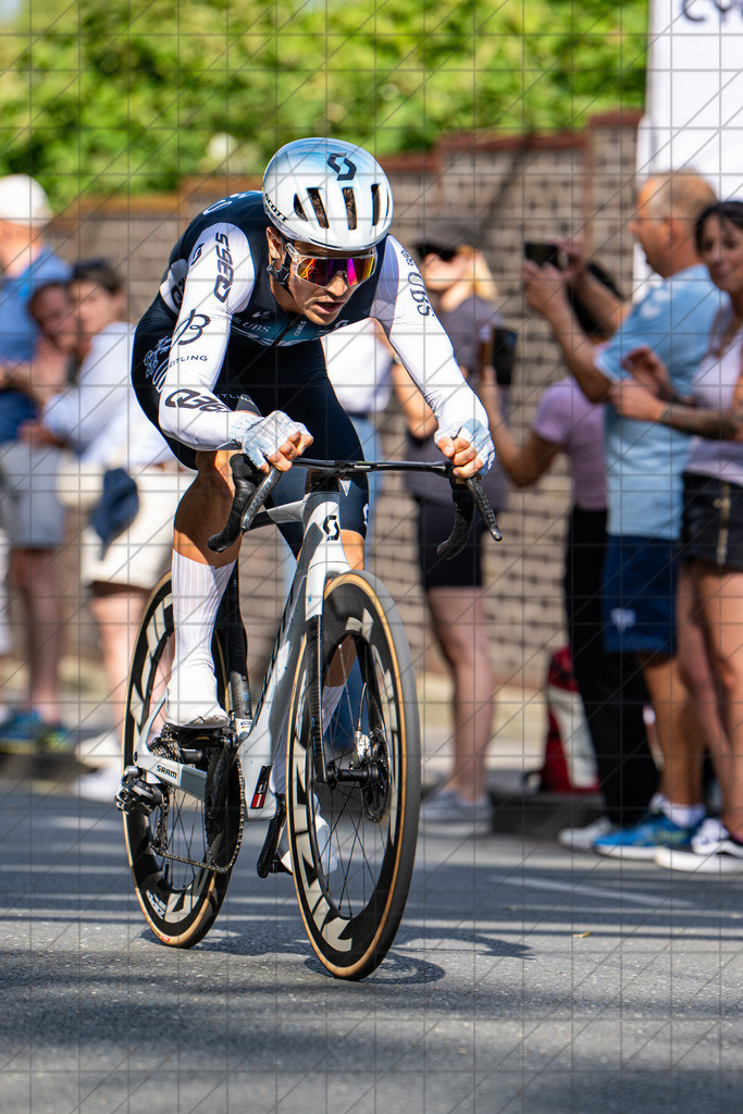 DeutschlandTour 2025 | Prolog  | LIEPINS Emils (Q36.5 Pro Ciycling Team) //  20.08.25: DeutschlandTour 2025 | Prolog  / Essen / Deutschland  //   CREDIT:www.bullenfotos.de, Martin König, Hörner Weg 40, D-49078 Osnabrück, +4917663732967 // Nutzung und Weitergabe nur zu den vereinbarten Zwecken. Presseanfragen an Ersteller. Alle Rechte beim Ersteller. Honorierung nach MFM. - Realisiert mit Pictrs.com