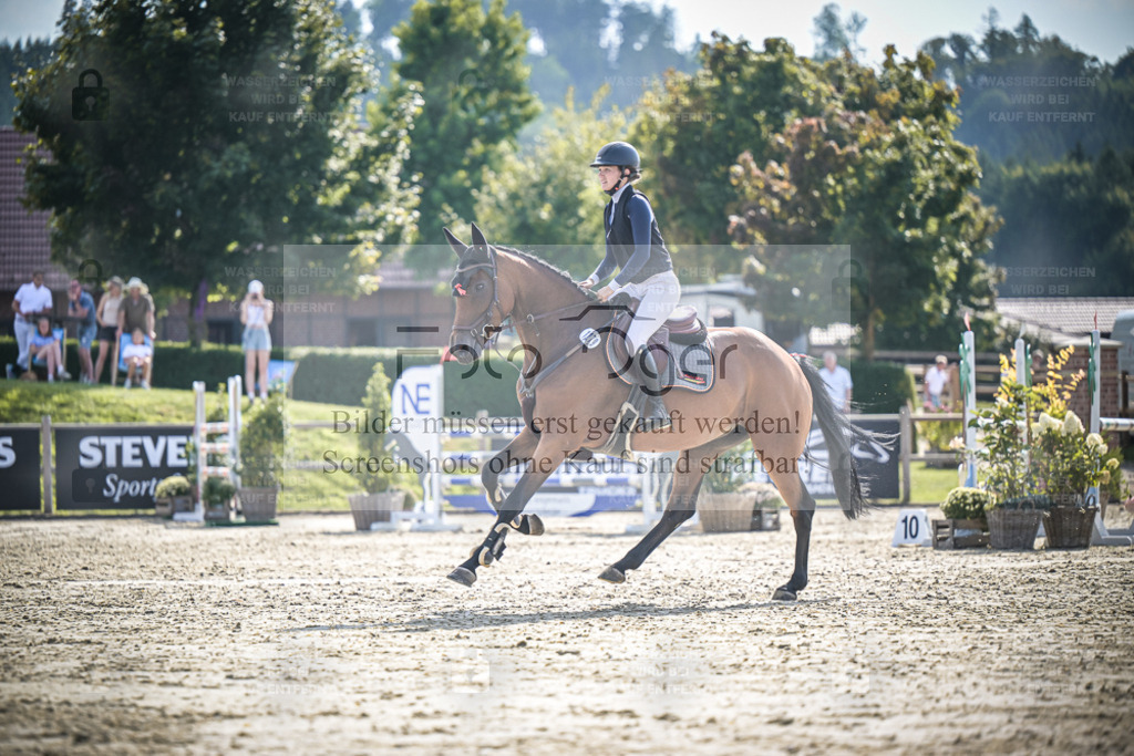 DOS_9734 | Entdecke hochwertige Reitturnierfotos von Foto Oger. Professionell, emotional und authentisch – jetzt Lieblingsmomente im Shop bestellen. - Realisiert mit Pictrs.com