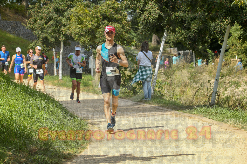 250824_1335_EX1_2906 | Sportfotografie im Rhein-Sieg Kreis, Köln, Bonn, NRW, Rheinland Pfalz, Hessen, etc. Unser Tätigkeitsfeld umfasst den Laufsport vom Volkslauf über den Marathon, Duathlon, Triathon bis zum Ultralauf wie Kölnpfad Ultra oder Schindertrail.