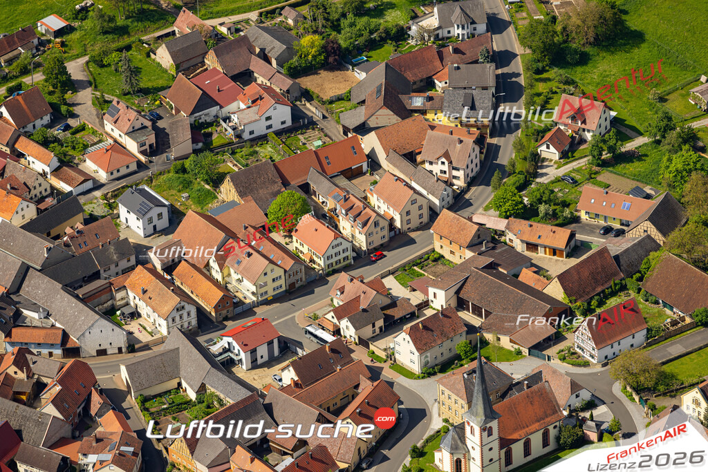 Das Luftbild zeigt : Altbessingen Arnstein - Die Luftaufnahme wurde 2024 vom UL-Flugzeug aus erstellt ( keine Drohne ) - Hochauflösende Luftaufnahme - Für grossformatige Ausdrucke geeignet. Die Geschenkidee !Mit Lizenz und Bildrechte bestellbar