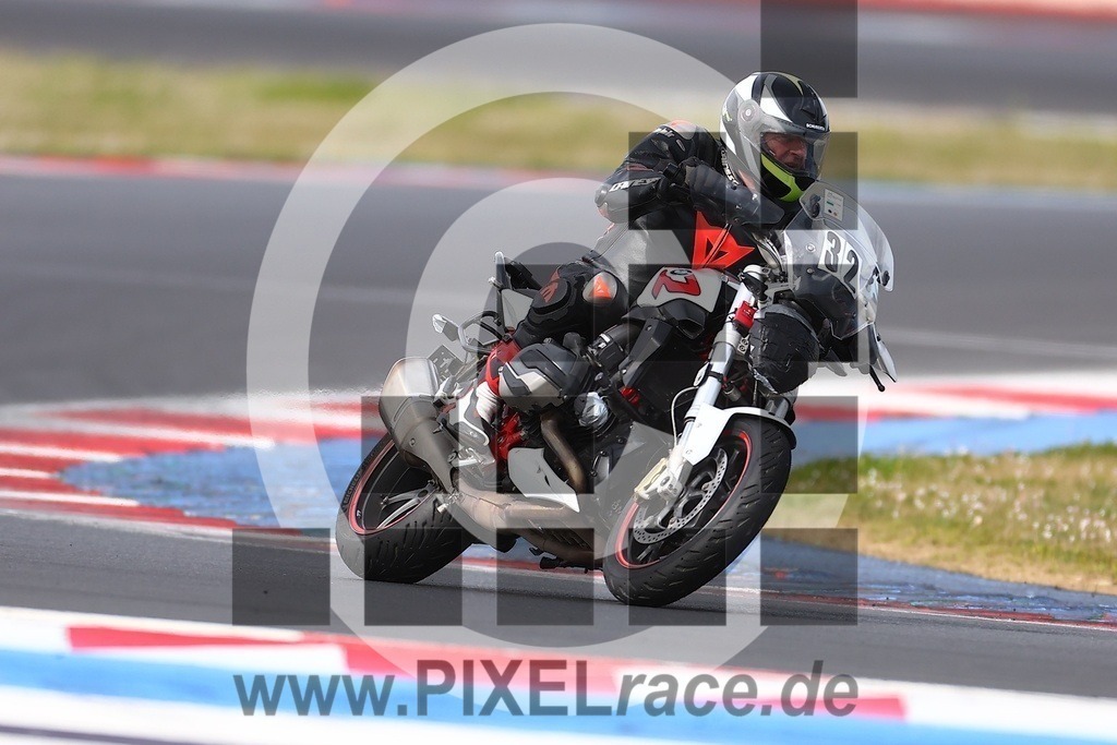 0032-20260331_00932 | Schöne Erinnerungen an spannende Momente - das festzuhalten ist unser Job. PIXELrace.de ist seit 2003 auf den Rennstrecken Europas unterwegs um die Action draußen beim Fahren und die wunderbare Stimmung imm Fahrerlager für euch einzufangen.