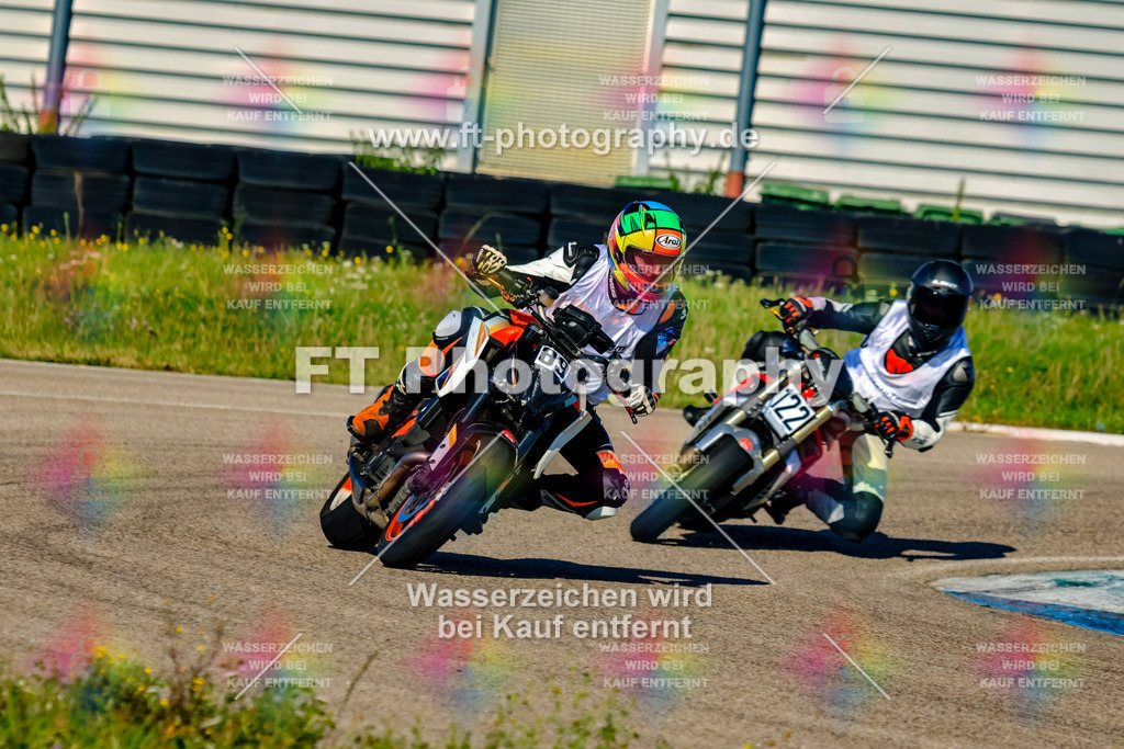 089-1724 | Hier findet Ihr Bilder von Touristenfahrten auf der Nürburgring Nordschleife oder von anderen Veranstaltungen die ich besucht habe. Viel Spass beim Durch Schauen 