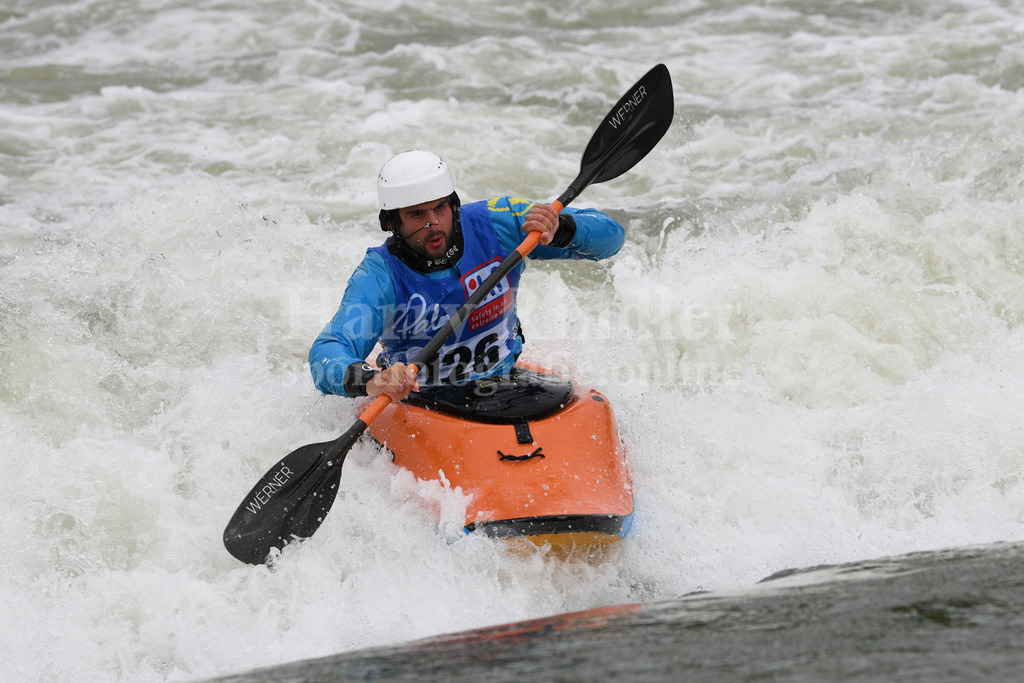 ICF CANOE FREESTYLE WORLD CUP 1 / PLATTLING | 2024 ICF CANOE FREESTYLE WORLD CUP 1 / PLATTLINGMen's Kayak Surface Final Sieger Harry PRICE (Great Britain) #126  - Realisiert mit Pictrs.com