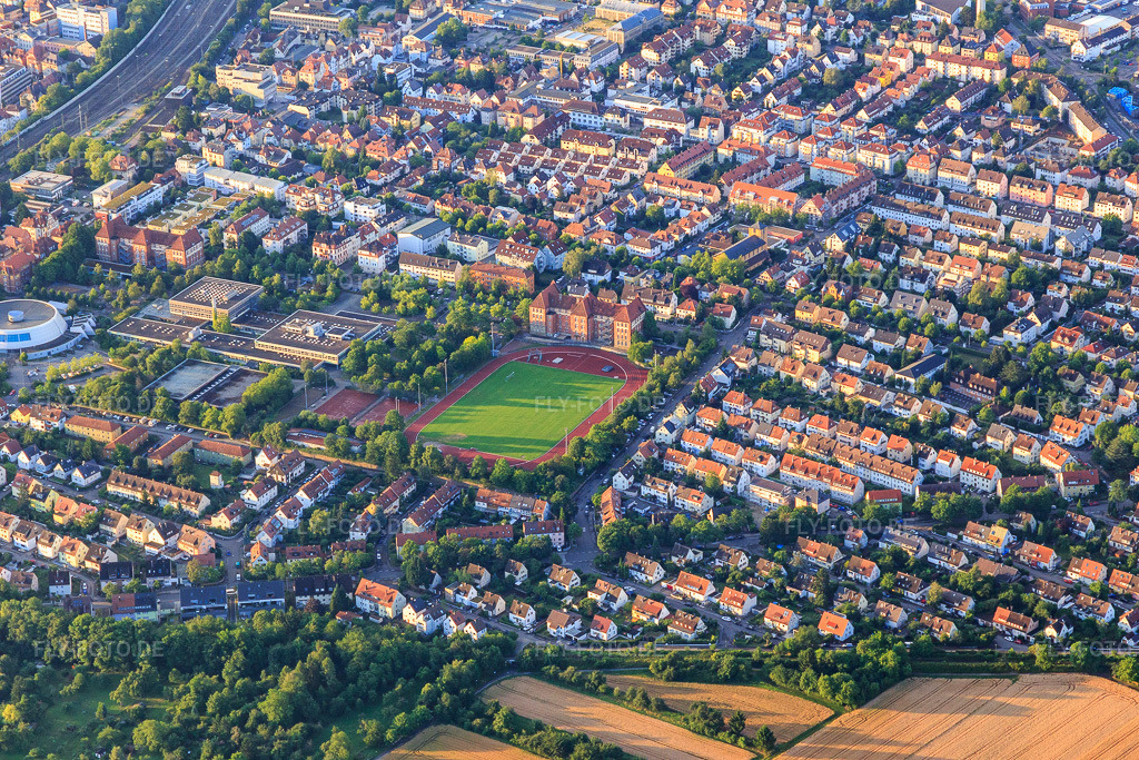 Luftbild: BZW-Stadion mit Sportinternat Ludwigsburg und TZI Ludwigsburg in Ludwigsburg im Bundesland Baden-Württemberg in Deutschland.Foto: IMG_101537.jpg vom 08.07.2017 durch Werner Riehm/FLY-FOTO.deSportinternat LudwigsburgTZI-LUDWIGSBURG.DE