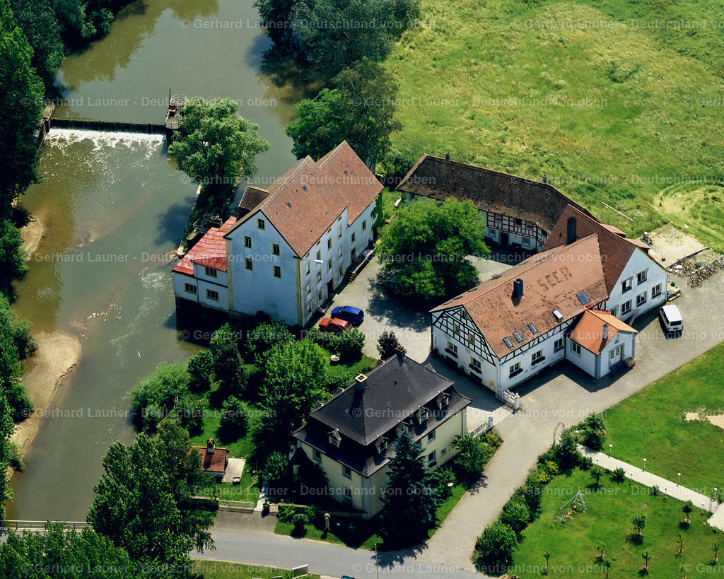 2218932 | Online-Shop für Luftbilder aus Deutschland. Seit über 45 Jahren baut Gerhard Launer das Luftbildarchiv mit unterschiedlichsten Themen stetig weiter aus.