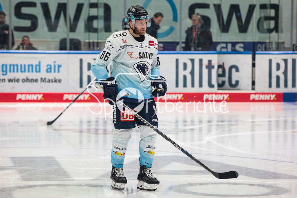 Augsburger Panther - ERC Ingolstadt | Daniel PIETTA (ING #86) in Aktion