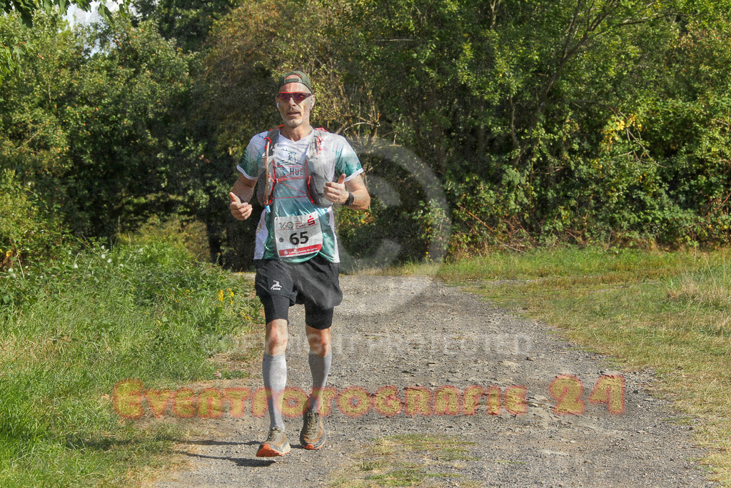 250830_1609_EV4_4597 | Sportfotografie im Rhein-Sieg Kreis, Köln, Bonn, NRW, Rheinland Pfalz, Hessen, etc. Unser Tätigkeitsfeld umfasst den Laufsport vom Volkslauf über den Marathon, Duathlon, Triathon bis zum Ultralauf wie Kölnpfad Ultra oder Schindertrail.