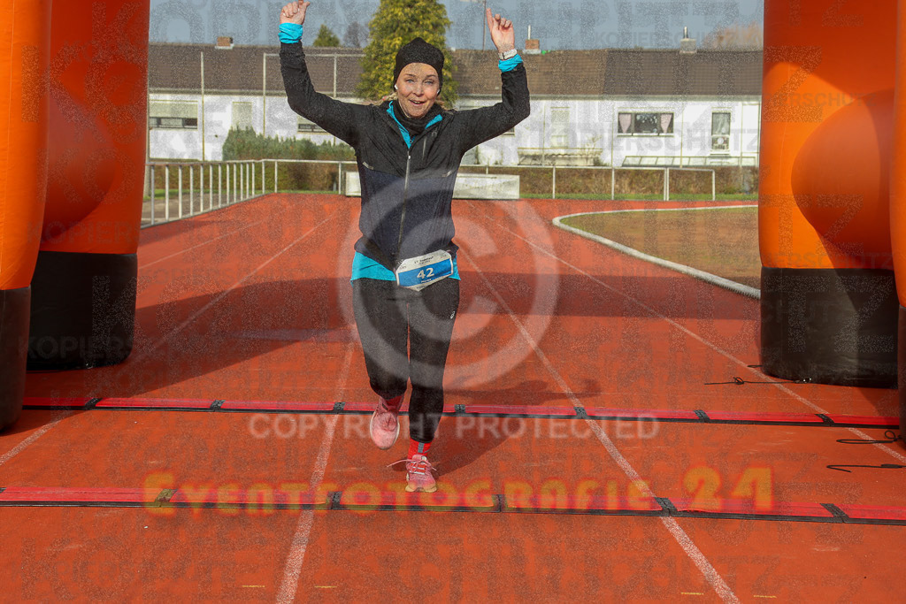 230129_1141_EX1_5269 | Sportfotografie im Rhein-Sieg Kreis, Köln, Bonn, NRW, Rheinland Pfalz, Hessen, etc. Unser Tätigkeitsfeld umfasst den Laufsport vom Volkslauf über den Marathon, Duathlon, Triathon bis zum Ultralauf wie Kölnpfad Ultra oder Schindertrail.