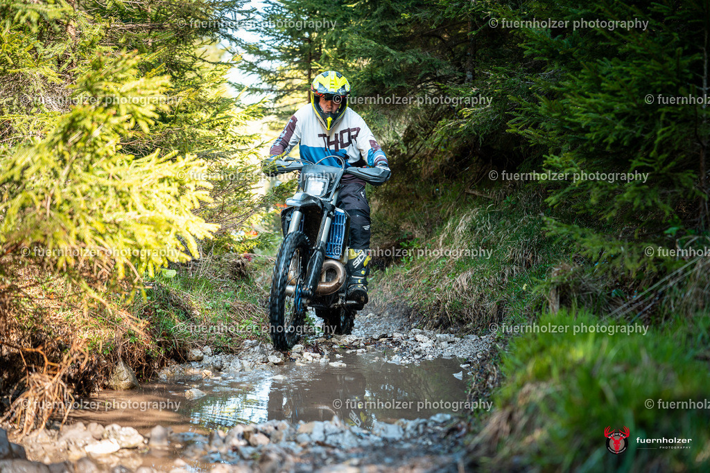 fuernholzer_250501-C1-99 | Fotografische Impressionen von der Red Stag Enduro Extreme by fuernholzer-photography.com. Endurosport in Österreich fotografisch festgehalten von fuernholzer. Auftragsfotografie für Private, Gewerbefotos und Industriefotografie. Eventfotografie, Sportfotografie und Motorsportfotografie. Anbieter von Fotoworkshops, Fototraining, fotografischen Vorträgen und Fotoseminaren.