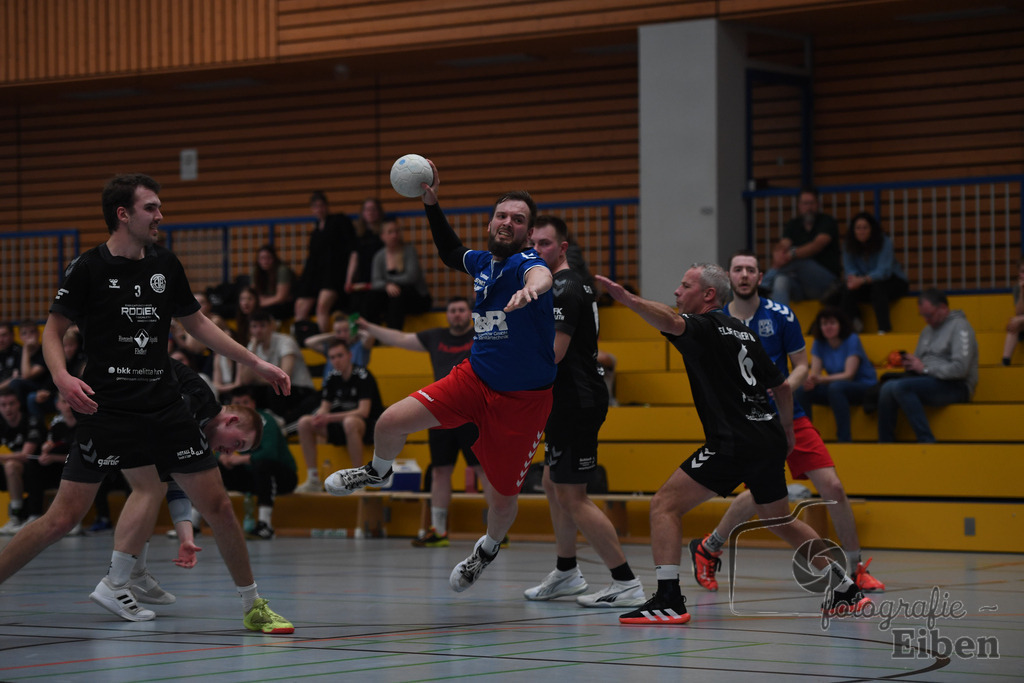 VFL Rastede-Elsflether TB 2 | VFL Rastede (blau)-Elsflether TB 2 (schwarz) am 06.04.2024 in Rastede (Sporthalle Feldbreite), Deutschland, Photo: Philip Eiben 2024 - Realisiert mit Pictrs.com